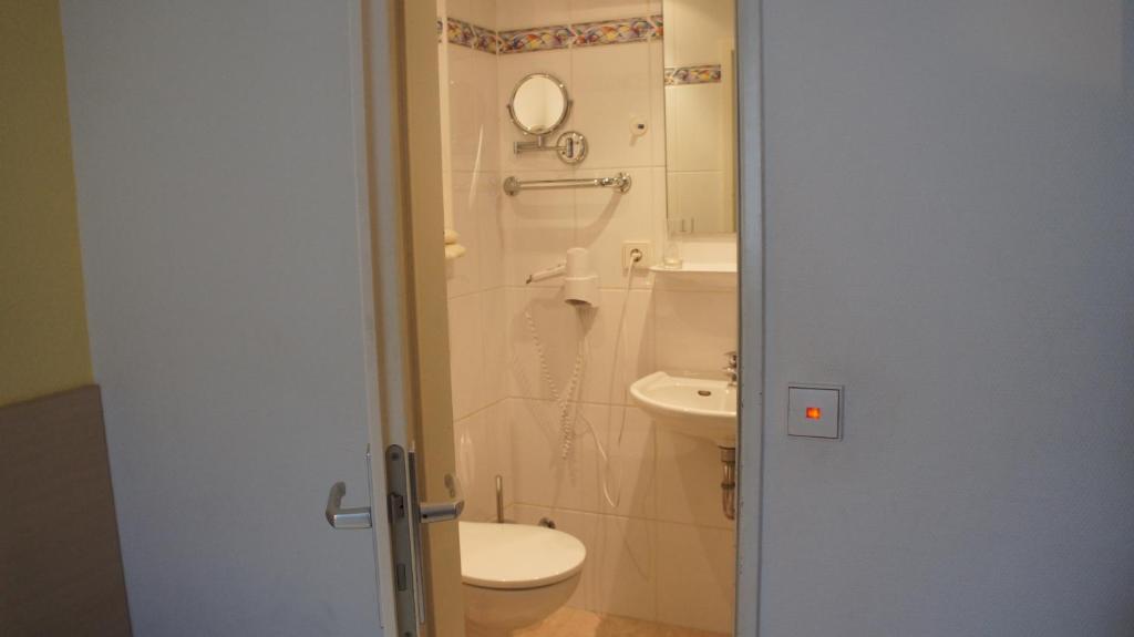 Hotel Jaegerhof Wiesbaden Rom bilde