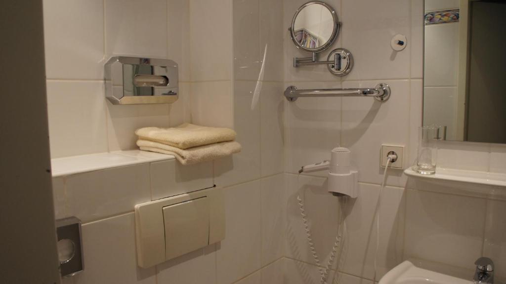 Hotel Jaegerhof Wiesbaden Rom bilde