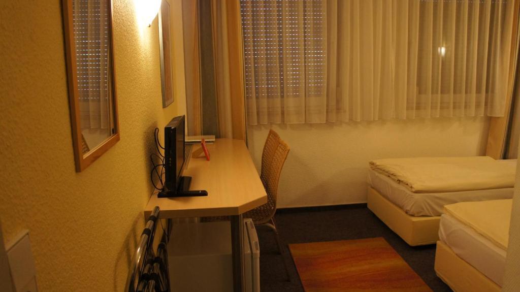 Hotel Jaegerhof Wiesbaden Rom bilde